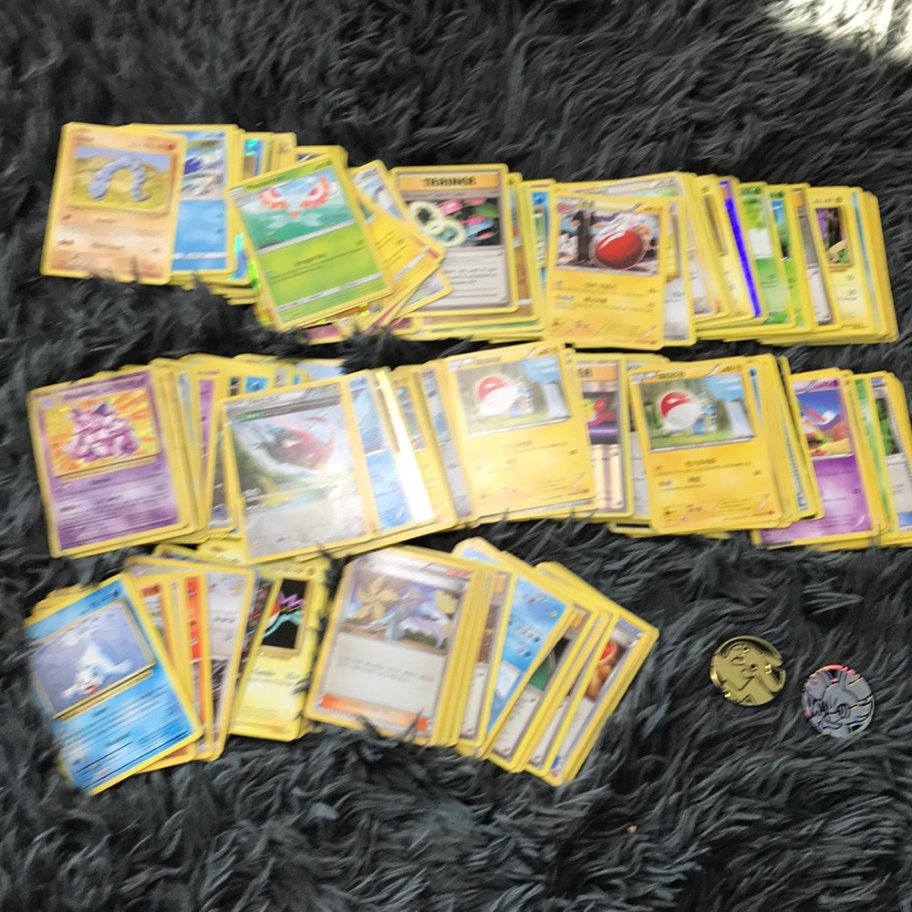 ❤️❤️❤️320 POKÉMON CARDS MUST GO NOW